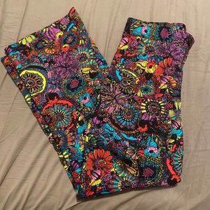 Nooworks casual bell pants in Brazilian floral